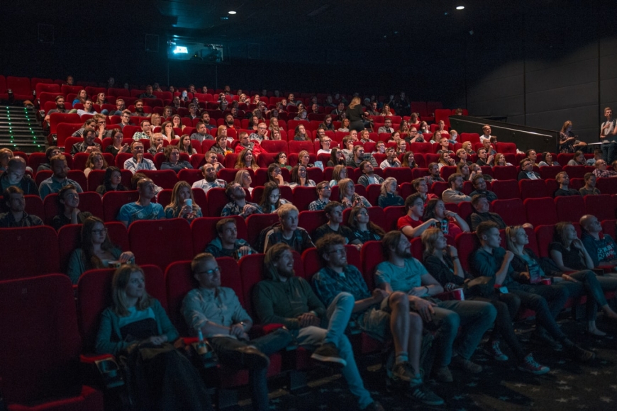 Выиграйте 2 билета в современный пятизальный кинотеатр «Prada 3D» в ТРЦ «Академический»