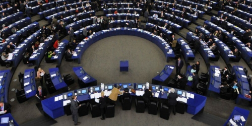Европарламент одобрил создание единого реестра персональных данных авиапассажиров