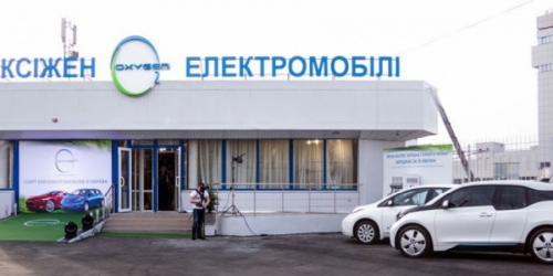В Киеве открылись две скоростные зарядные станции для автомобилей, первые в городе