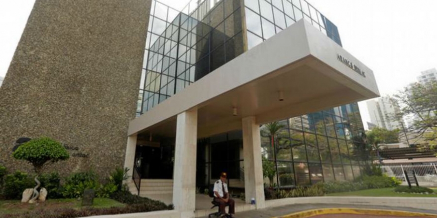 Генпрокуратура Панамы начинает уголовное расследование после публикации журналистов об офшорной сети