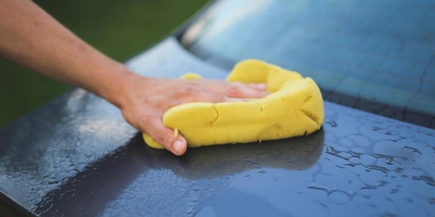 10 необычных товаров, которые помогут убраться в автомобиле