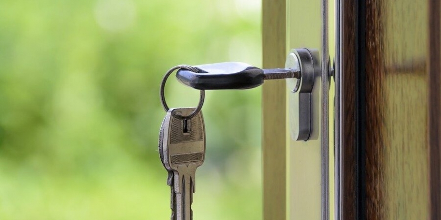 Сдавайте ключи! ТОП-5 советов, которые помогут снять квартиру безопасно