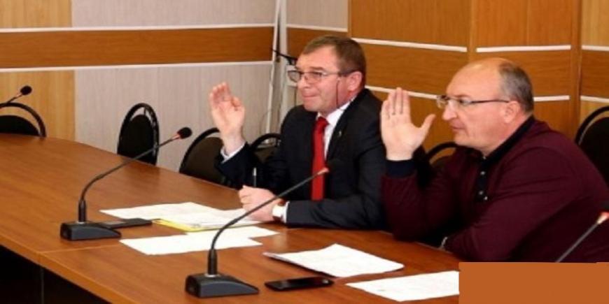 На повестку дня второго заседания СНД г. Александрова были вынесены вопросы